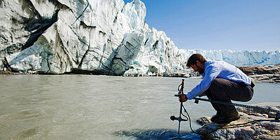 Dynamische Kaskadeneffekte und Rückkopplungen: Der Dominoeffekt